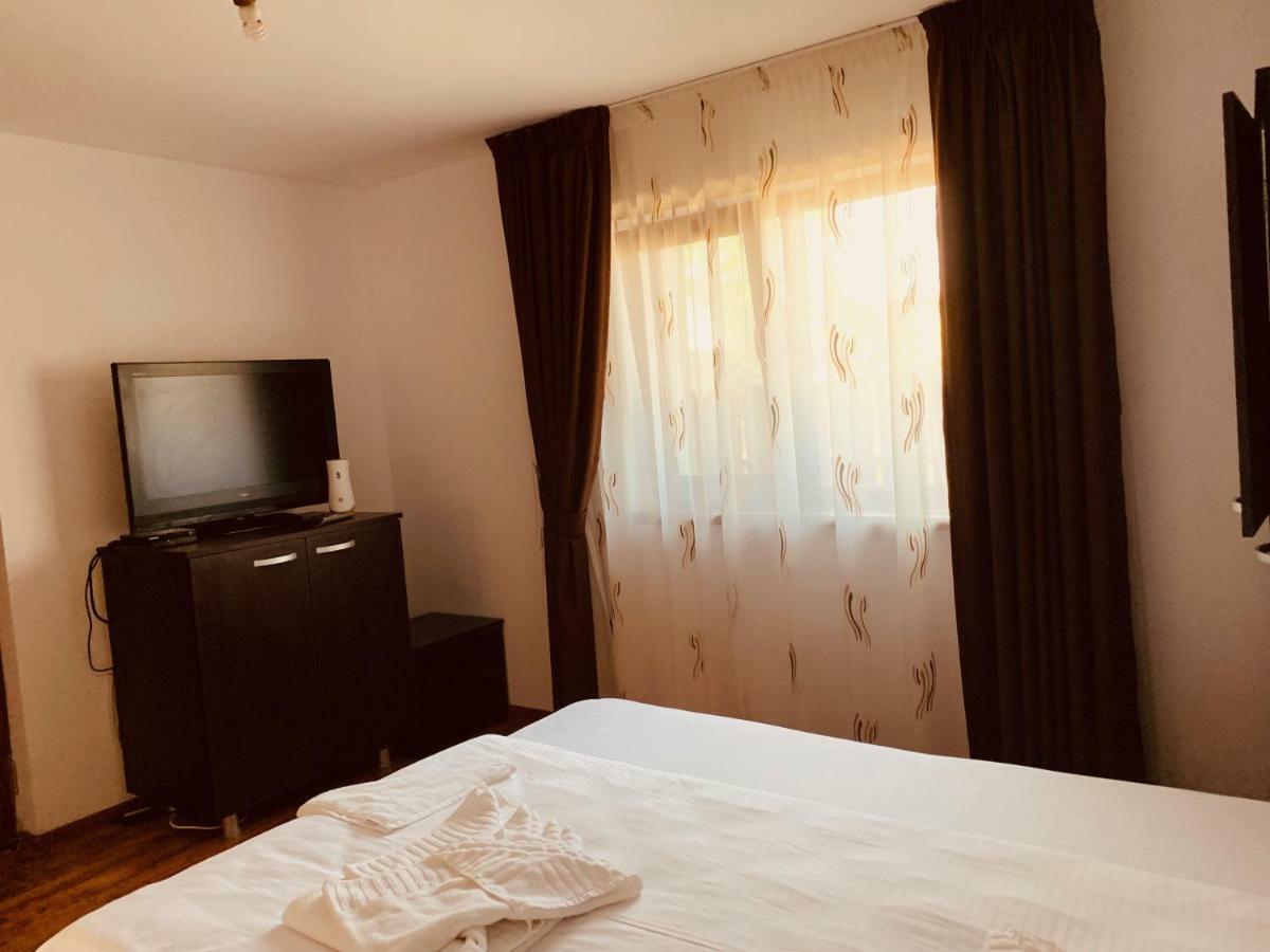 Casa Carter Hotel Сфинту Джордже Екстериор снимка